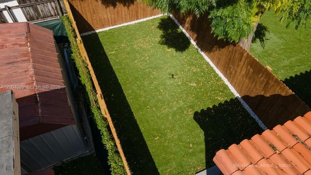 3045 SW 21st St, Miami, FL 33145