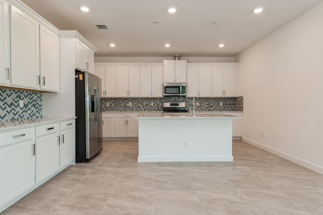 1252 Haywagon Trail, Loxahatchee, FL 33470