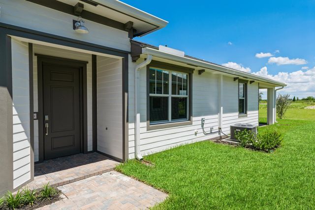 1252 Haywagon Trail, Loxahatchee, FL 33470