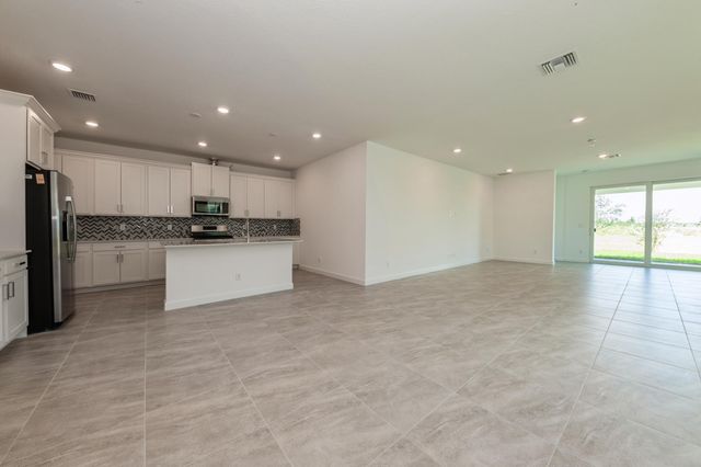 1252 Haywagon Trail, Loxahatchee, FL 33470