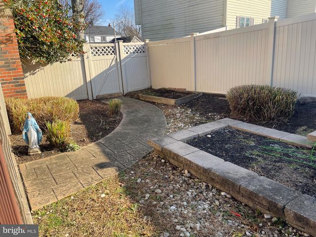 139 COOPERS KILL RD, Delran, NJ 08075