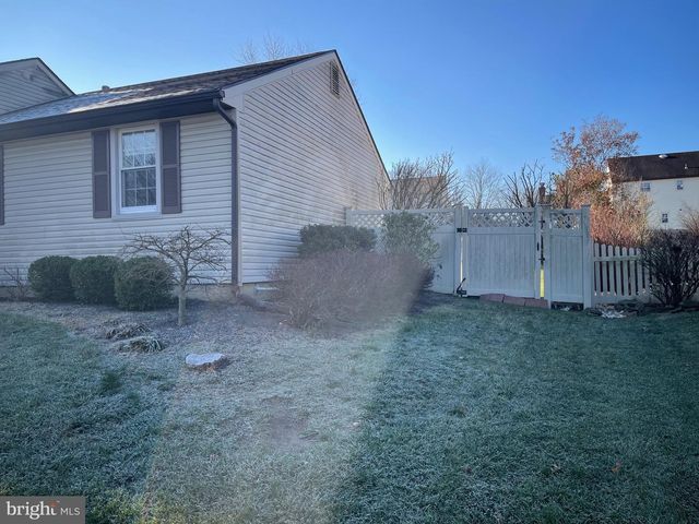 139 COOPERS KILL RD, Delran, NJ 08075