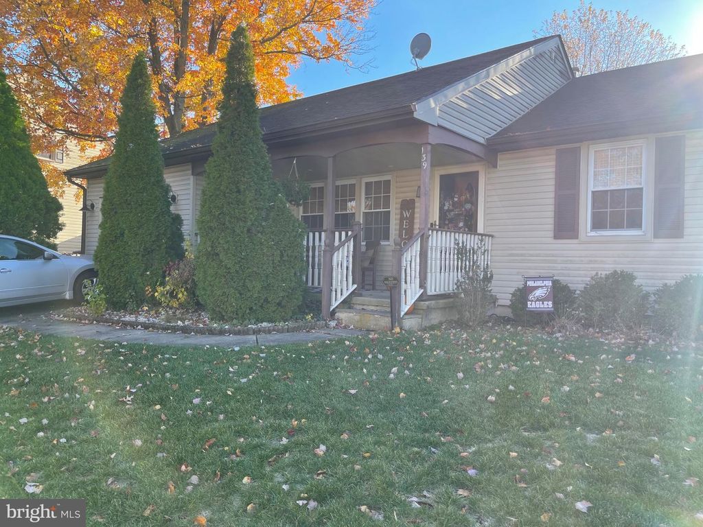 139 COOPERS KILL RD, Delran, NJ 08075