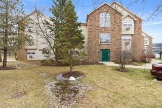 410 Cunat Boulevard 2G, Richmond, IL 60071