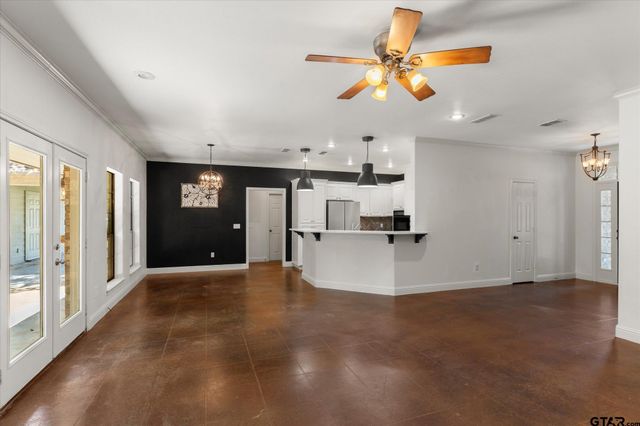 100 CR 4426, Mount Pleasant, TX 75455