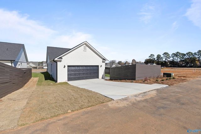 2114 Kanteen Street, Huntsville, AL 35811