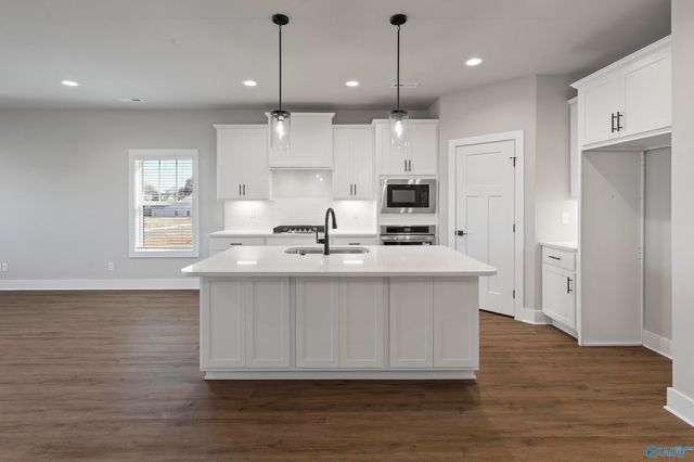 2114 Kanteen Street, Huntsville, AL 35811