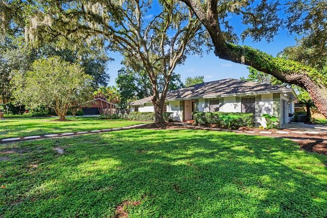 648 BUA DRIVE, Temple Terrace, FL 33617