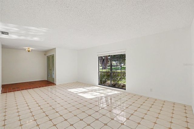648 BUA DRIVE, Temple Terrace, FL 33617