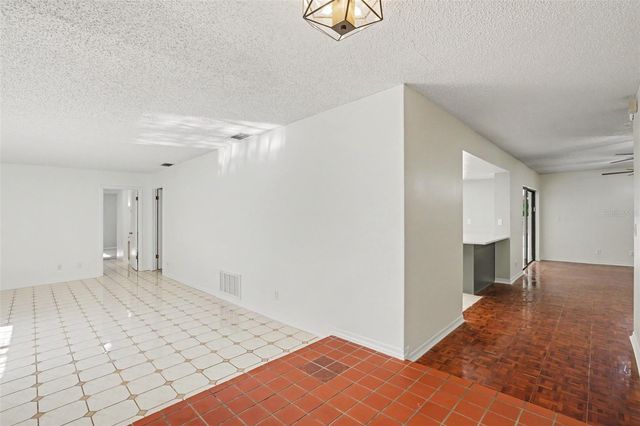648 BUA DRIVE, Temple Terrace, FL 33617