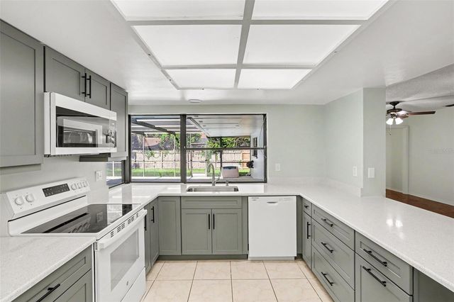 648 BUA DRIVE, Temple Terrace, FL 33617