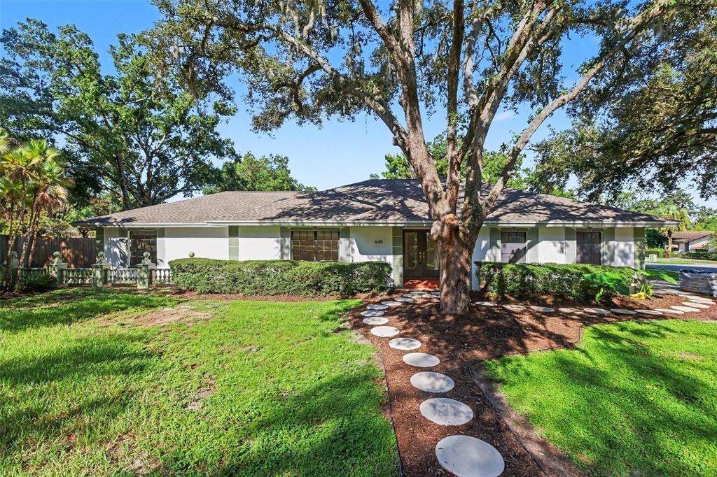 648 BUA DRIVE, Temple Terrace, FL 33617