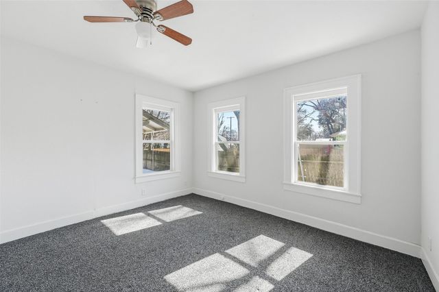 526 S Clinton Avenue, Dallas, TX 75208