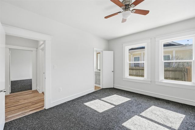 526 S Clinton Avenue, Dallas, TX 75208