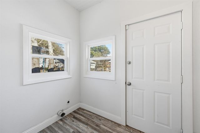 526 S Clinton Avenue, Dallas, TX 75208