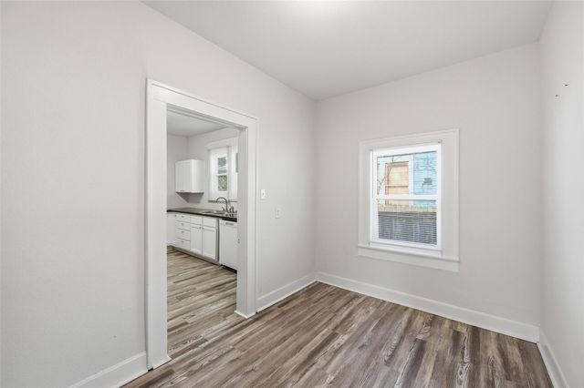 526 S Clinton Avenue, Dallas, TX 75208