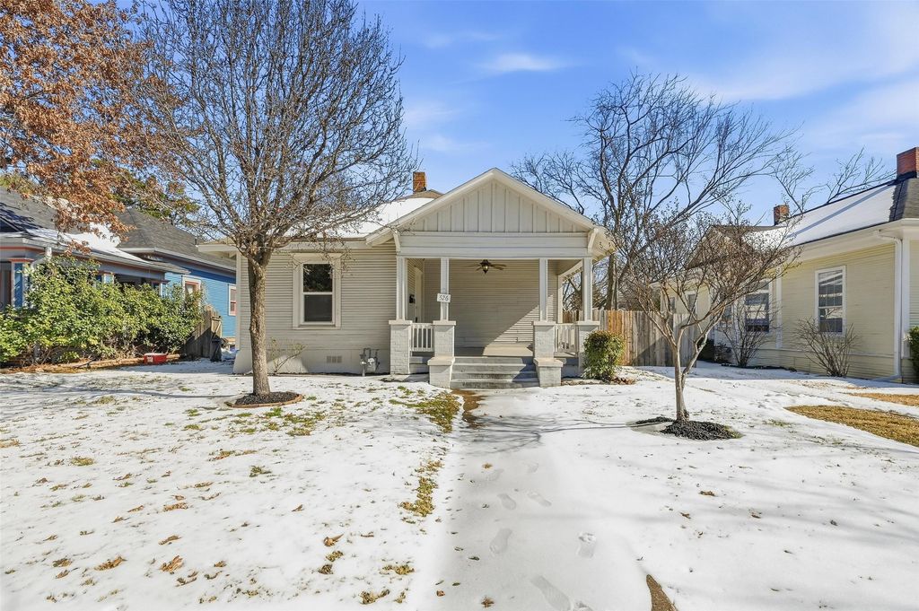 526 S Clinton Avenue, Dallas, TX 75208