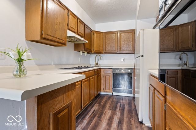 10064 Penrith Drive, Indianapolis, IN 46229