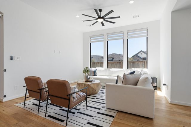 416 Bartlett Street, Webster, TX 77598