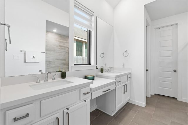 416 Bartlett Street, Webster, TX 77598