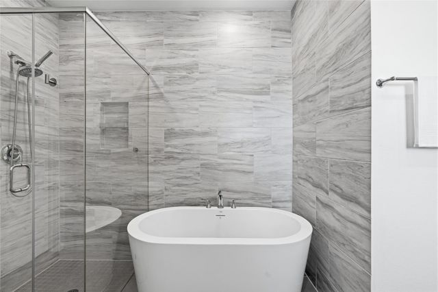 416 Bartlett Street, Webster, TX 77598