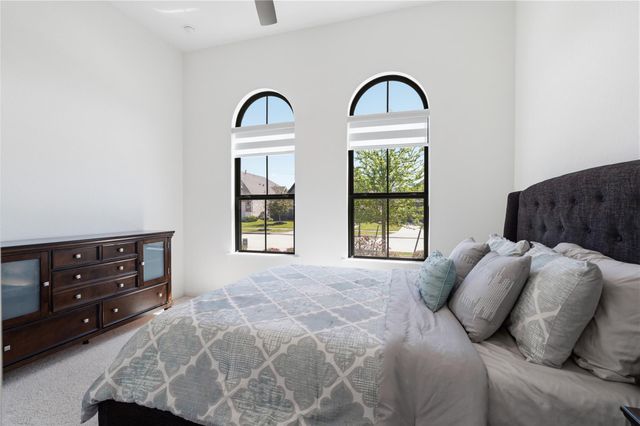 416 Bartlett Street, Webster, TX 77598