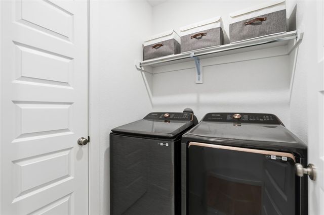 416 Bartlett Street, Webster, TX 77598