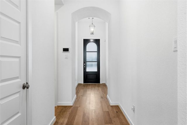 416 Bartlett Street, Webster, TX 77598