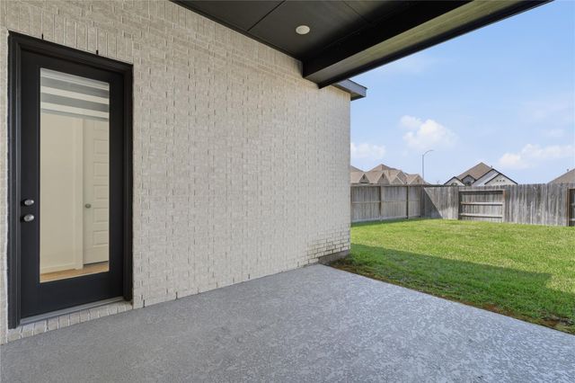 416 Bartlett Street, Webster, TX 77598