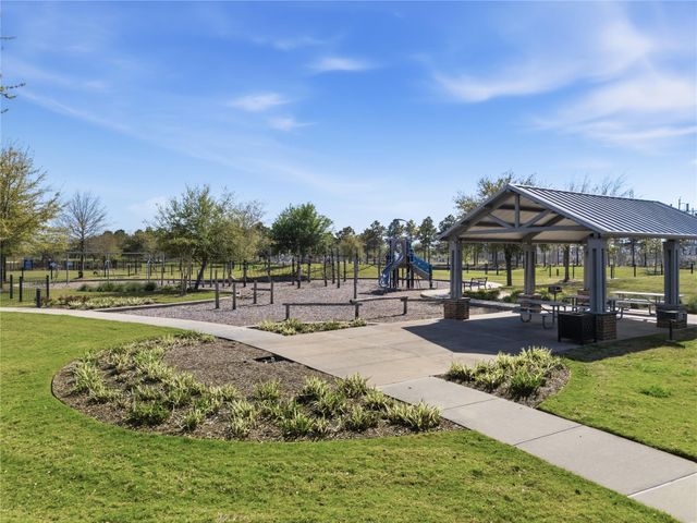 416 Bartlett Street, Webster, TX 77598