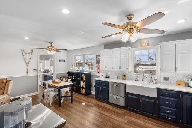 712 WEYLAND DR, Boonville, MO 65233