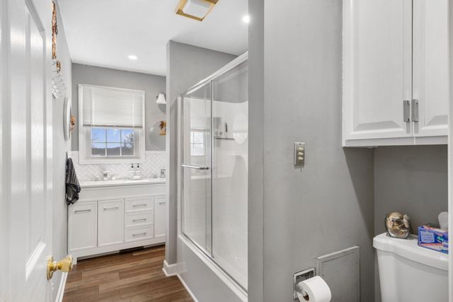 712 WEYLAND DR, Boonville, MO 65233