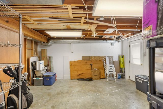 712 WEYLAND DR, Boonville, MO 65233