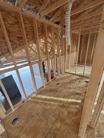 864 BUSHNELL CT, Box Elder, SD 57719