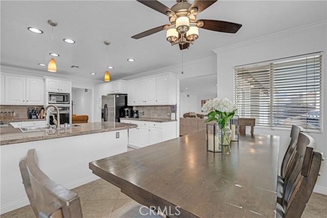 2120 Capuchin Way, Claremont, CA 91711