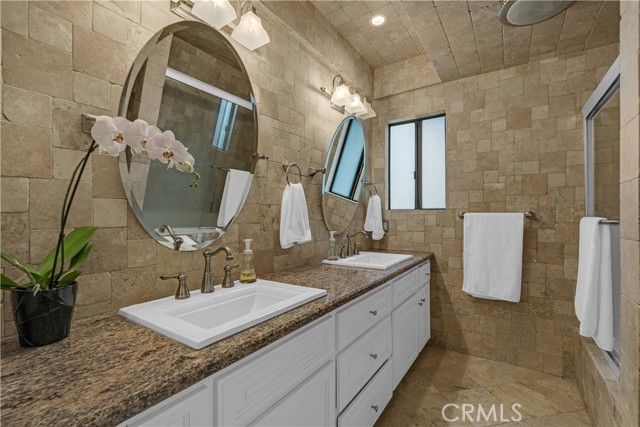 2120 Capuchin Way, Claremont, CA 91711