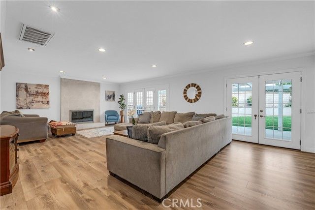2120 Capuchin Way, Claremont, CA 91711