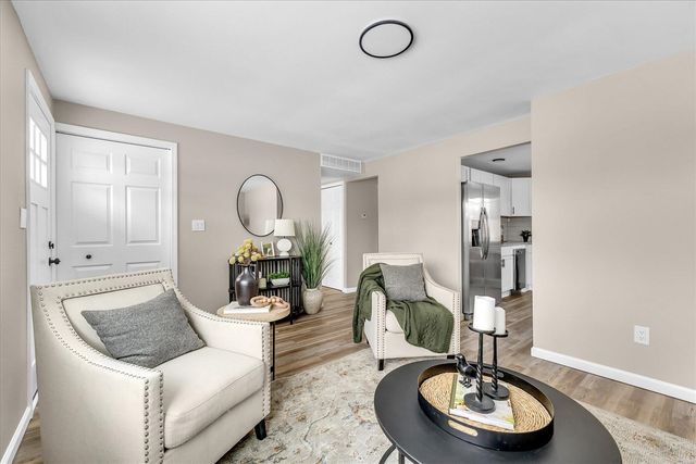 12 Faust Court, Ann Arbor, MI 48108