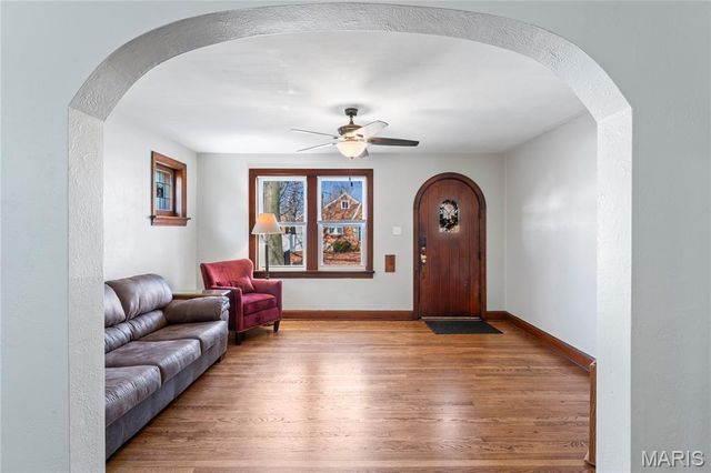 5518 Neosho Street, St Louis, MO 63109