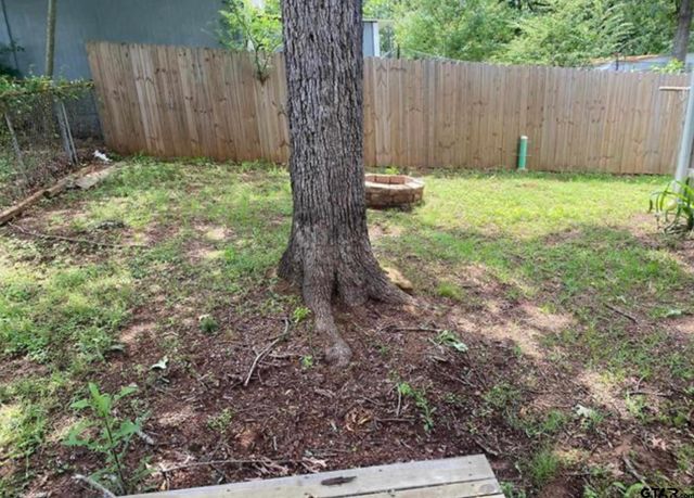 15853 San Augustine Dr, Tyler, TX 75704