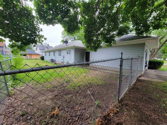 107 W Liberty Street, Butler, IN 46721