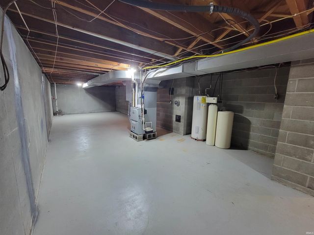 107 W Liberty Street, Butler, IN 46721