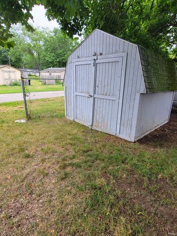 107 W Liberty Street, Butler, IN 46721