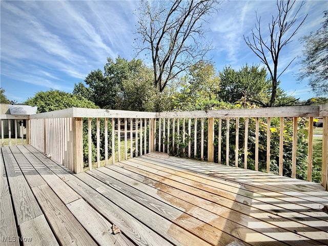 978 Silver Meadows Drive, Kent, OH 44240