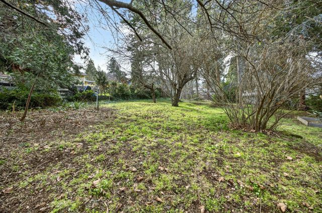 1872 Hope Street, Ashland, OR 97520