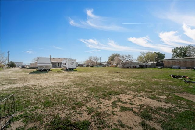 3721 Stetson Avenue, Rosamond, CA 93560