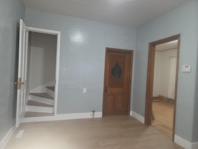 1035 S 33rd STREET, Milwaukee, WI 53215