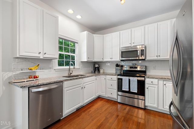 8708 Erinsbrook Drive, Raleigh, NC 27617