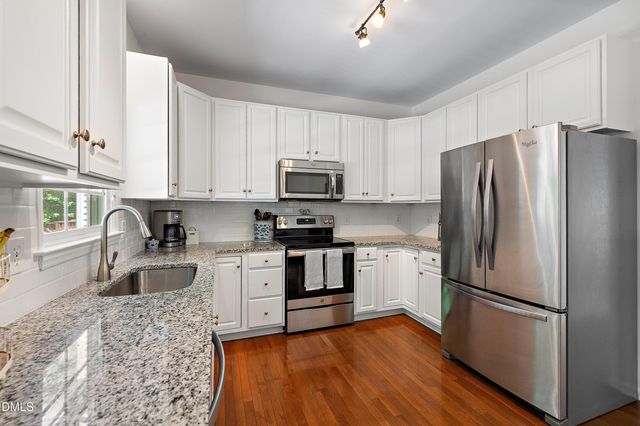 8708 Erinsbrook Drive, Raleigh, NC 27617