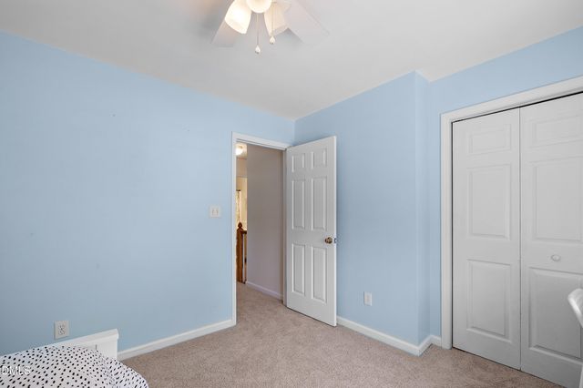 8708 Erinsbrook Drive, Raleigh, NC 27617